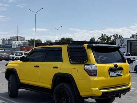 Toyota 4Runner, 2019 — фото 2
