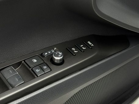 Toyota Camry, 2025 — фото 12