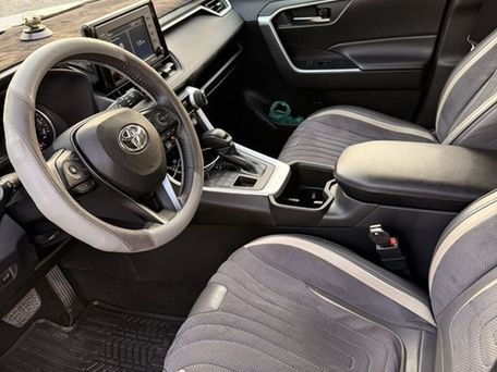 Toyota RAV4, 2022 — photo 9
