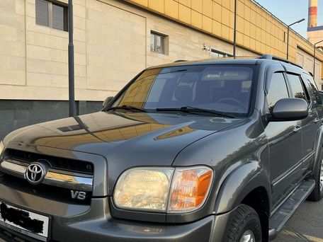 Toyota Sequoia, 2005 — photo 9