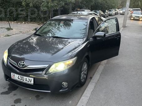 Toyota Camry, 2010