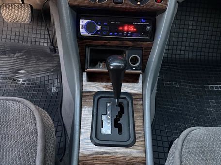 Mercedes-Benz E-Class, 1995 — photo 5