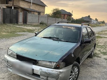Nissan Lucino, 1996 — 照片 3