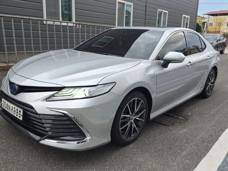 Toyota Camry, 2023 — photo 3