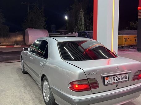 Mercedes-Benz E-Класс, 1999 — photo 11