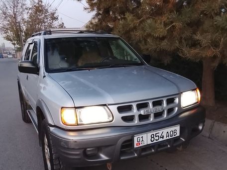 Isuzu Rodeo, 2002 — photo 4