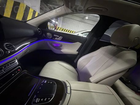 Mercedes-Benz E-Class, 2024 — photo 6
