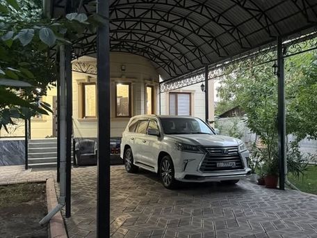 Lexus LX, 2017 — 照片 5