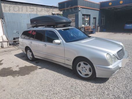 Mercedes-Benz E-Class, 2000 — photo 2