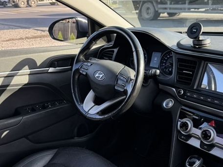 Hyundai Avante, 2019 — сүрөт 10