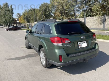 Subaru Outback, 2010 — photo 4