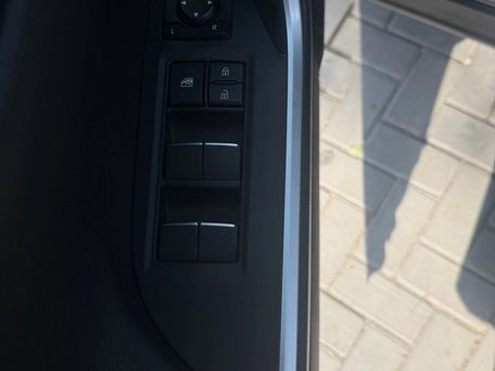 Toyota RAV4, 2020 — photo 9