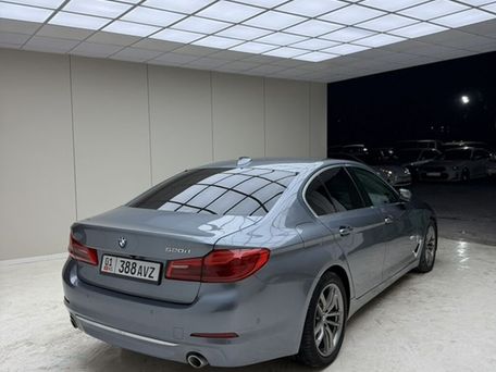 BMW 5 Series, 2018 — photo 2
