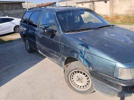 Volkswagen Passat, 1990 — 照片 2