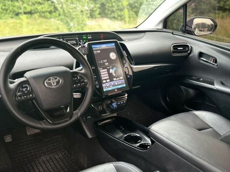 Toyota Prius, 2017 — фото 9
