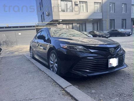 Toyota Camry, 2018 — 照片 2