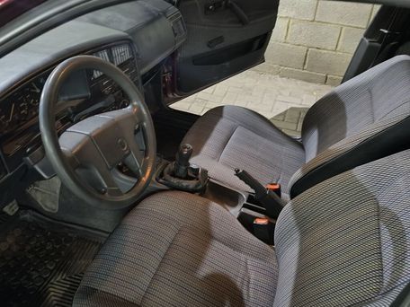 Volkswagen Passat, 1993 — сүрөт 6