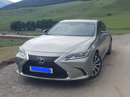 Lexus ES, 2019 — photo 1