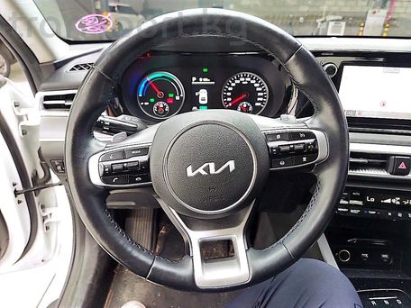 Kia K5, 2021 — photo 10