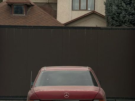 Mercedes-Benz W124, 1992 — photo 7