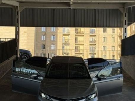 Toyota Camry, 2019 — сүрөт 2