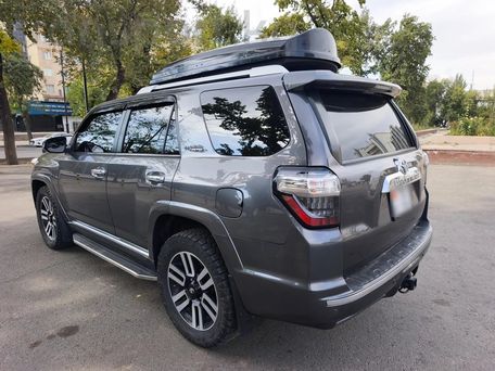 Toyota 4Runner, 2018 — фото 3