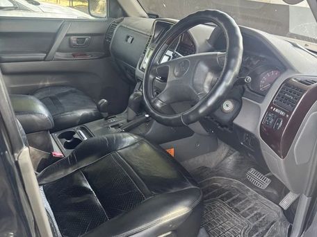 Mitsubishi Pajero, 2001 — 照片 3