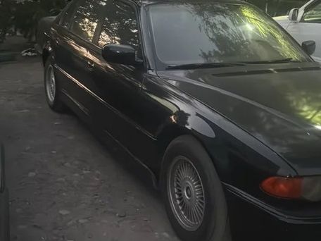 BMW 7 серии, 2001