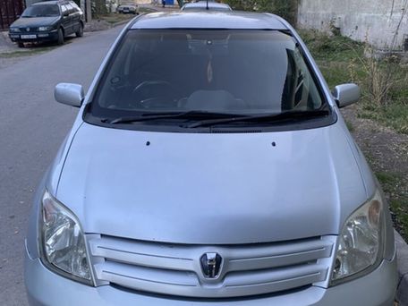 Toyota Ist, 2003 — photo 1