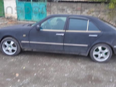 Mercedes-Benz E-Class, 1996 — photo 2