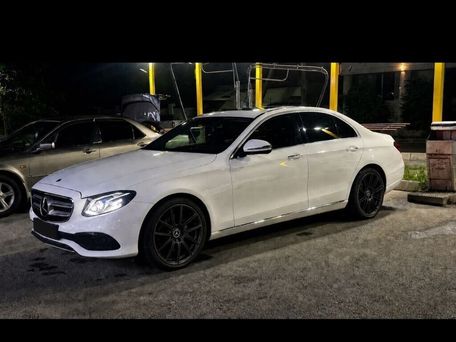 Mercedes-Benz E-Class, 2017 — photo 2