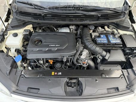 Kia Stonic, 2018 — сүрөт 8