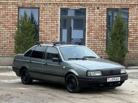 Volkswagen Passat, 1988