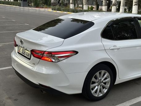 Toyota Camry, 2018 — сүрөт 6