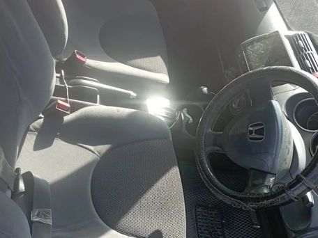 Honda Fit, 2003 — photo 8