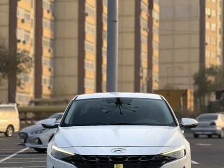 Hyundai Elantra, 2022 — photo 2
