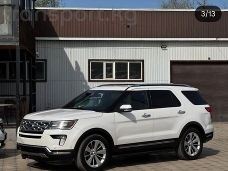 Ford Explorer, 2018 — photo 2