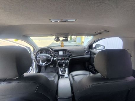 Hyundai Avante, 2018 — сүрөт 13