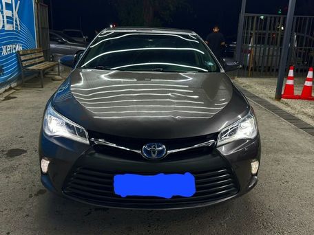 Toyota Camry, 2017 — 照片 1