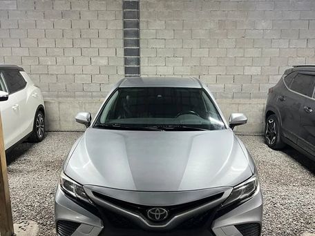 Toyota Camry, 2019 — photo 2