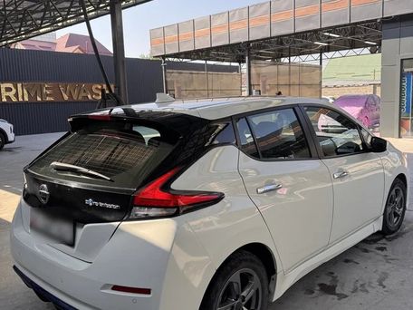 Nissan Leaf, 2020 — 照片 2