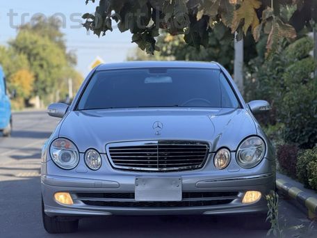 Mercedes-Benz E-Класс, 2003 — 照片 2