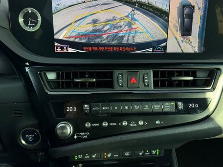 Lexus ES, 2021 — photo 15