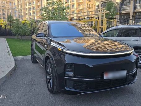 Li Auto (Lixiang) L8, 2023 — 照片 1