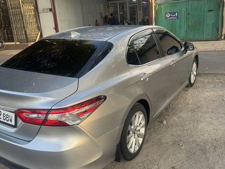 Toyota Camry, 2019 — 照片 6