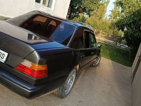 Mercedes-Benz W124, 1988 — сүрөт 3