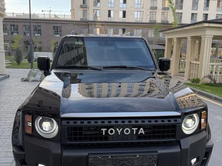 Toyota Land Cruiser Prado, 2025 — 照片 1