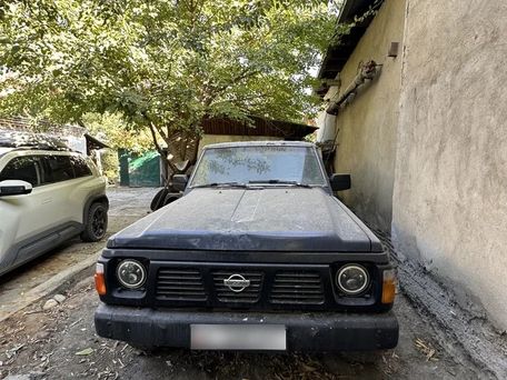 Nissan Patrol, 1993 — photo 2