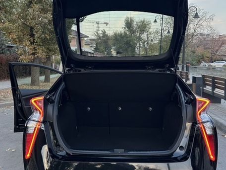 Toyota Prius, 2018 — фото 8