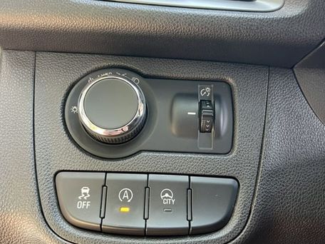 Chevrolet Spark, 2018 — photo 11